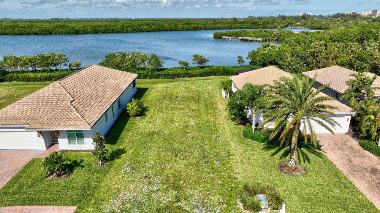 1940 Lynx Drive, Riverpointe, Hutchinson Island, Florida 34949