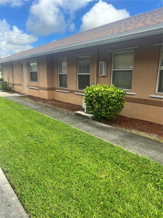 2506 NW 21st St 1, Fort Lauderdale, 佛罗里达州 33311, 美国