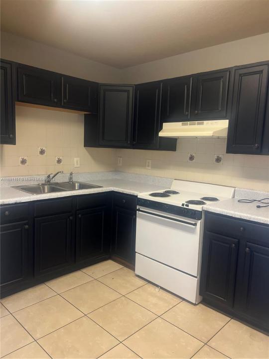 2506 NW 21st St 1, Fort Lauderdale, 佛罗里达州 33311, 美国