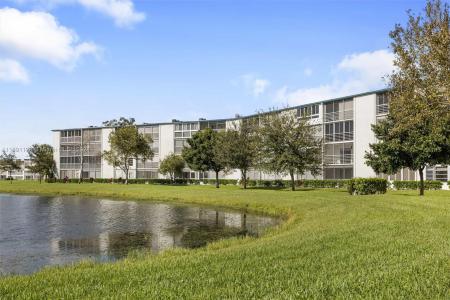 1042 Lincoln C 1042, Boca Raton, Florida 33434, USA