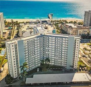 201 N Ocean Blvd 406, Pompano Beach, Florida 33062, USA