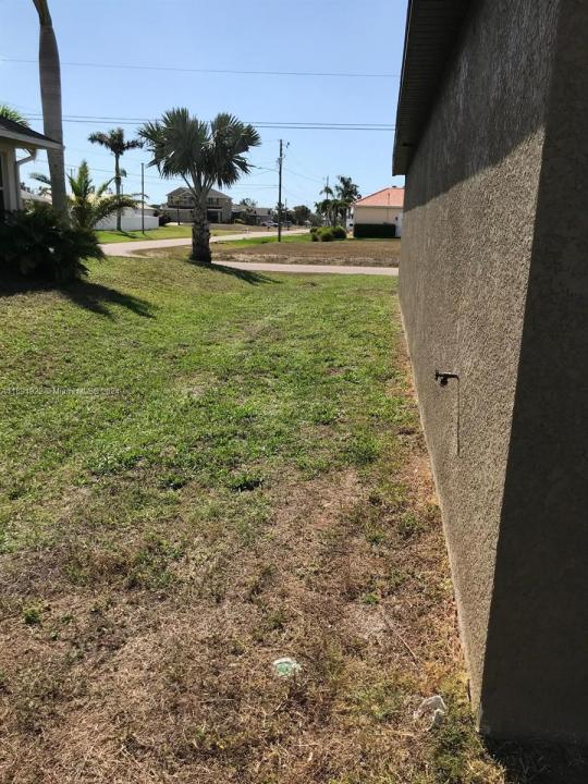 2709 SW 18th Ave, Cape Coral, 佛罗里达州 33914, 美国