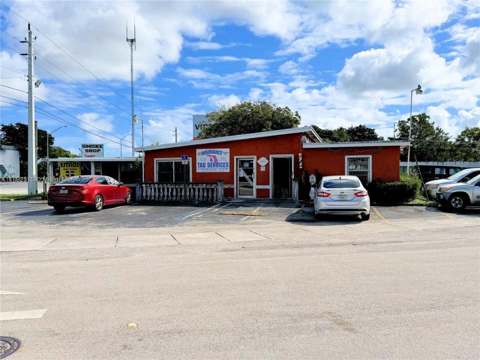 5720 W Hallandale Beach Blvd, West Park, Flórida 33023, Estados Unidos