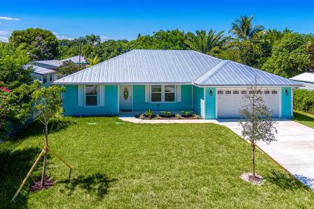 10600 SE Gomez Avenue, Hobe Sound, Florida 33455