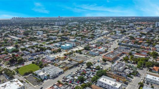 1535 W Flagler St, Miami, Florida 33135, USA