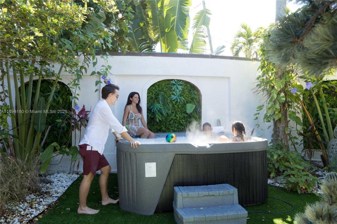 1675 Coral Gardens Dr, Wilton Manors, 佛羅里達州 33334, 美國
