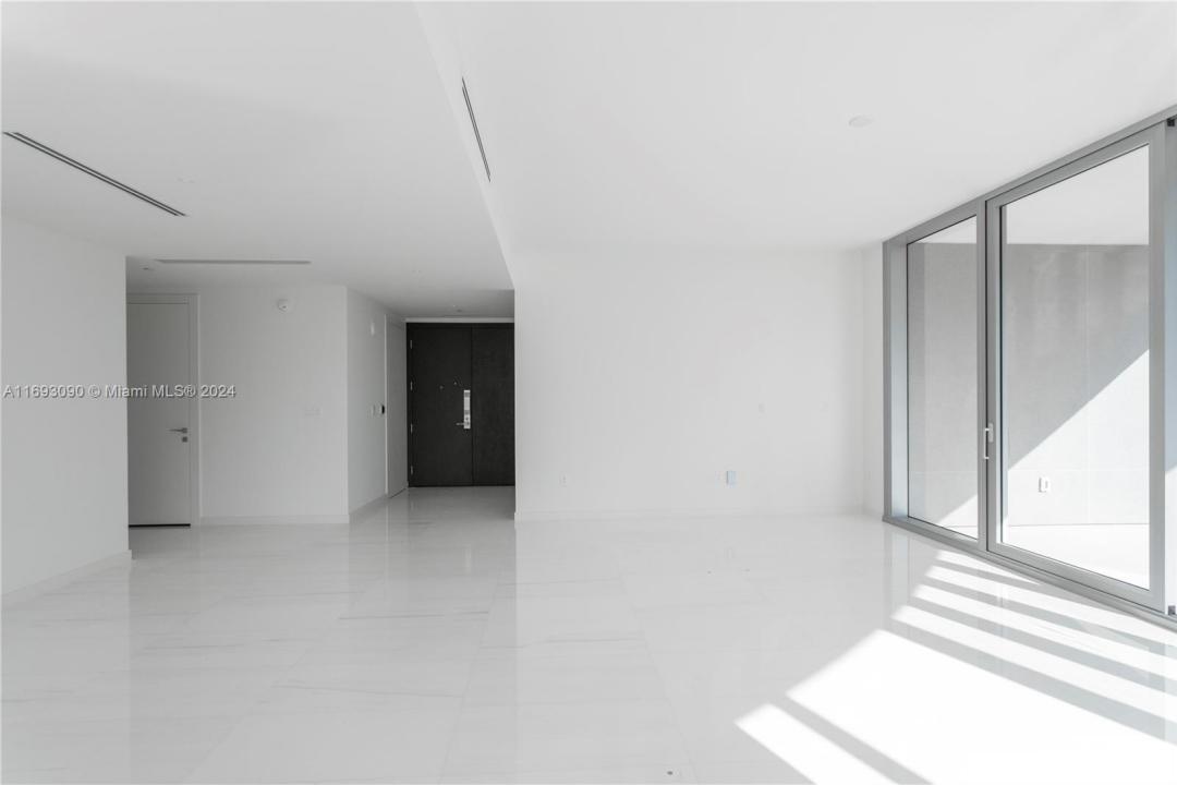 300 BISCAYNE BLVD WAY 3307, Miami, Florida 33131, Estados Unidos