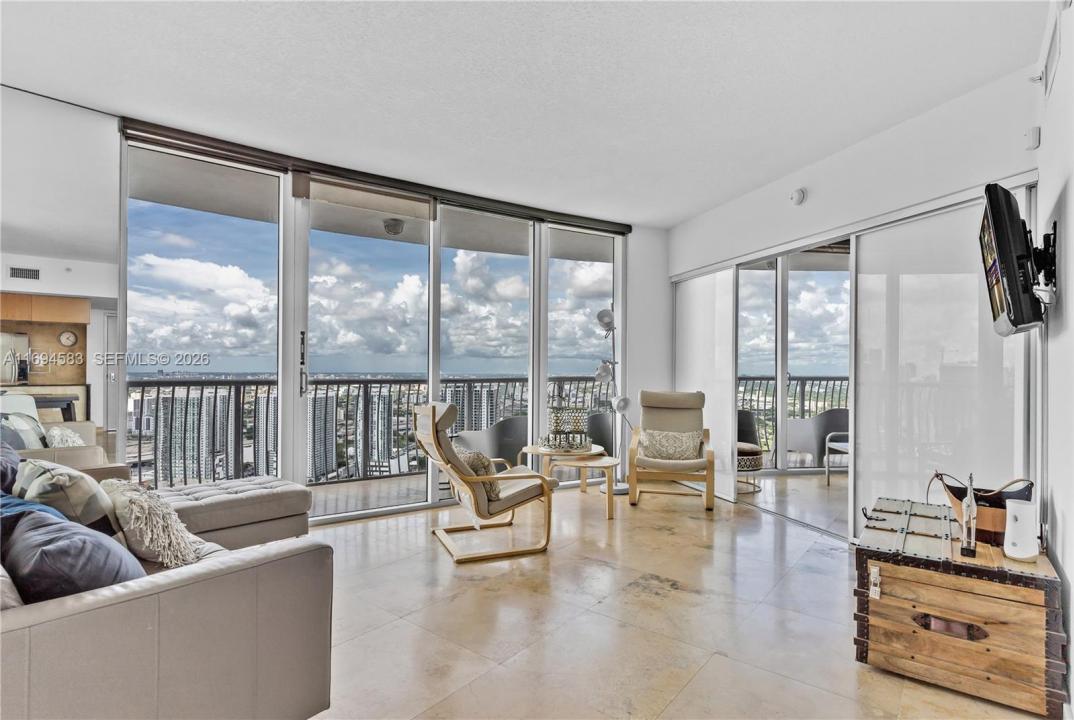 1750 N Bayshore Dr 5014, Miami, Floride 33132, États-Unis