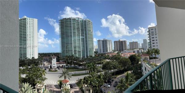 20000 E Country Club Dr 803, Aventura, Florida 33180, USA