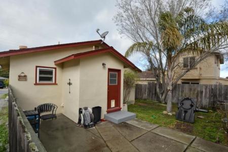 Waring, Seaside, Калифорния 93955, Соединенные Штаты