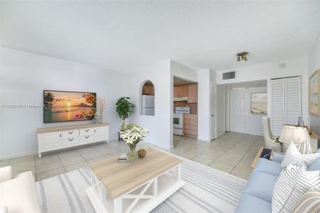 926 Michigan Ave 1, Miami Beach, Florida 33139, USA