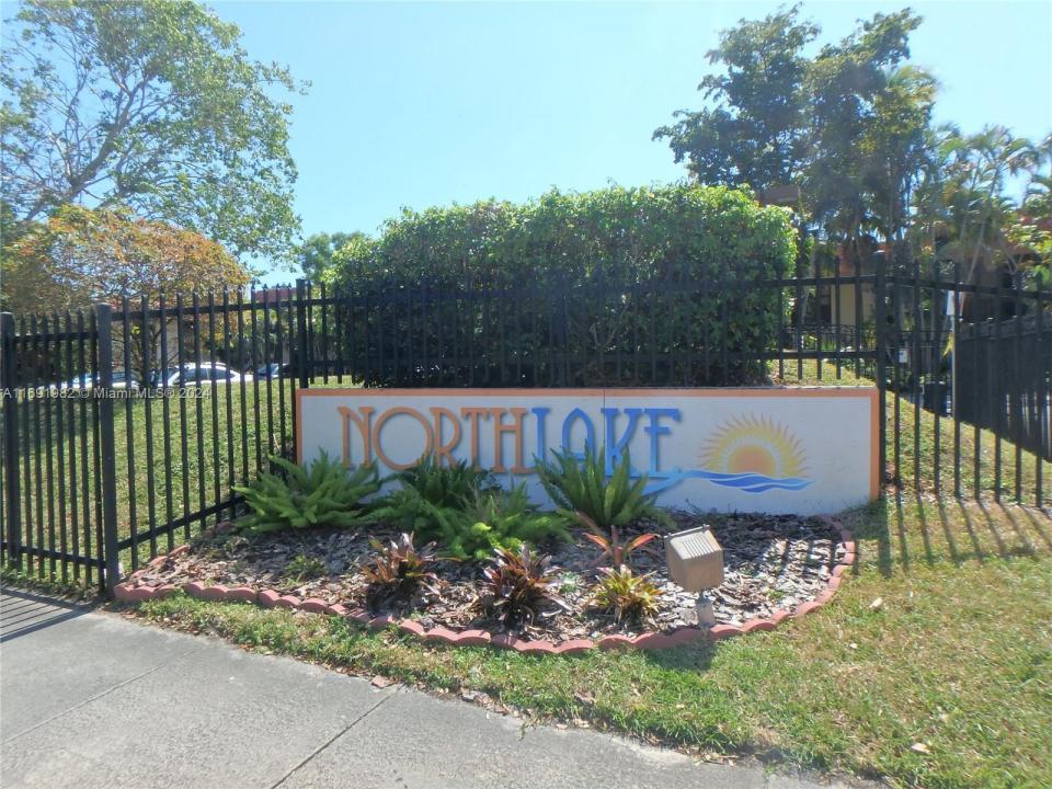 740 NE 199th St 206G, Miami, Florida 33179, Stati Uniti