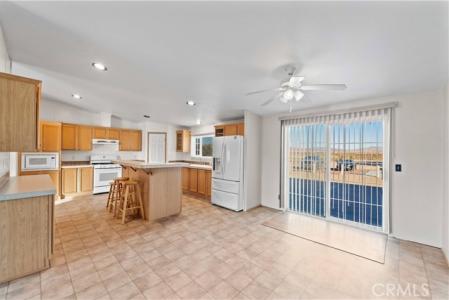 Maui Street, Newberry Springs, Калифорния 92365, Соединенные Штаты