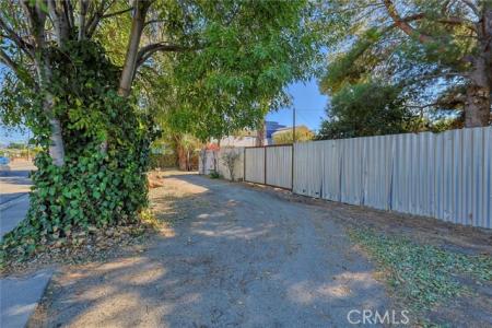 Nordhoff Street, North Hills, カリフォルニア 91343, アメリカ合衆国