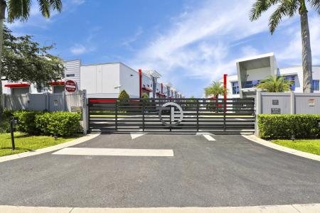 7210 Haverhill Business Parkway 18, Riviera Beach, Флорида 33407, Соединенные Штаты
