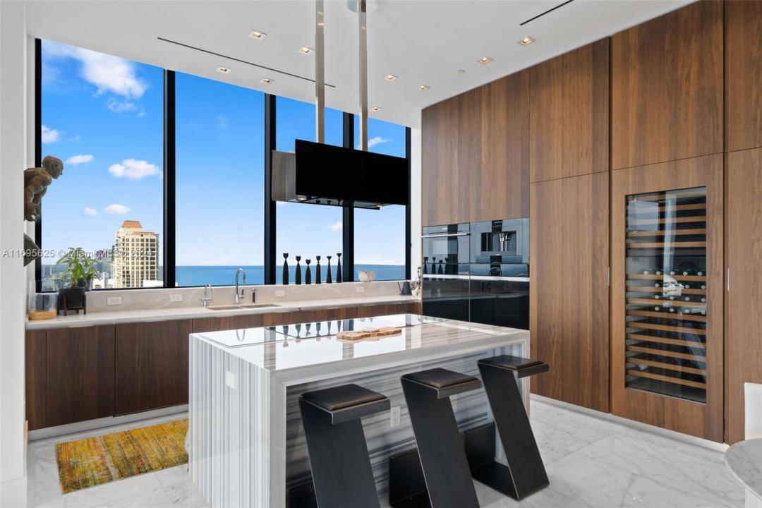 17141 Collins Ave 4002, Sunny Isles Beach, Florida 33160, Estados Unidos
