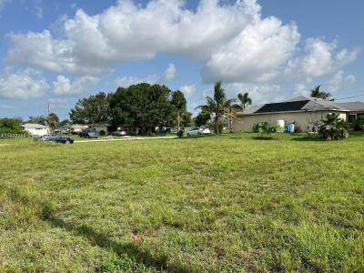 2109 NE 14 PL, Cape Coral, Florida 33909, USA