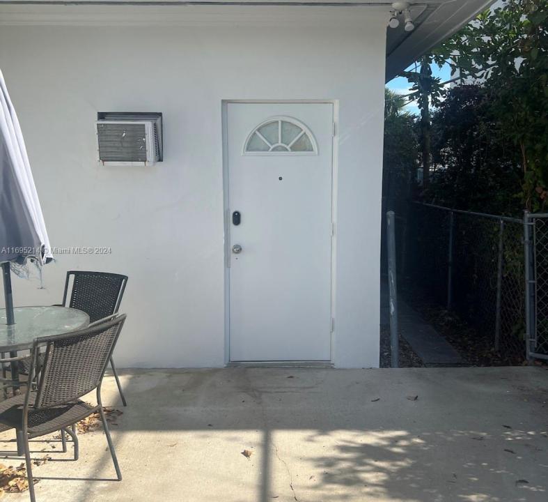 3720 Morton Ave 2, West Palm Beach, Florida 33405, Stati Uniti