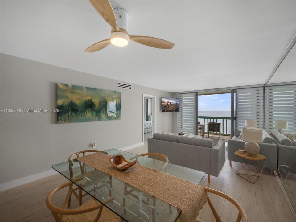9940 S Ocean Dr 508, Jensen Beach, Floryda 34957, USA