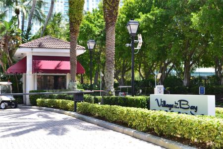 3225 NE 184th St 10103, Aventura, Florida 33160, USA