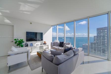 485 Brickell Ave 3708, Miami, Florida 33131, USA