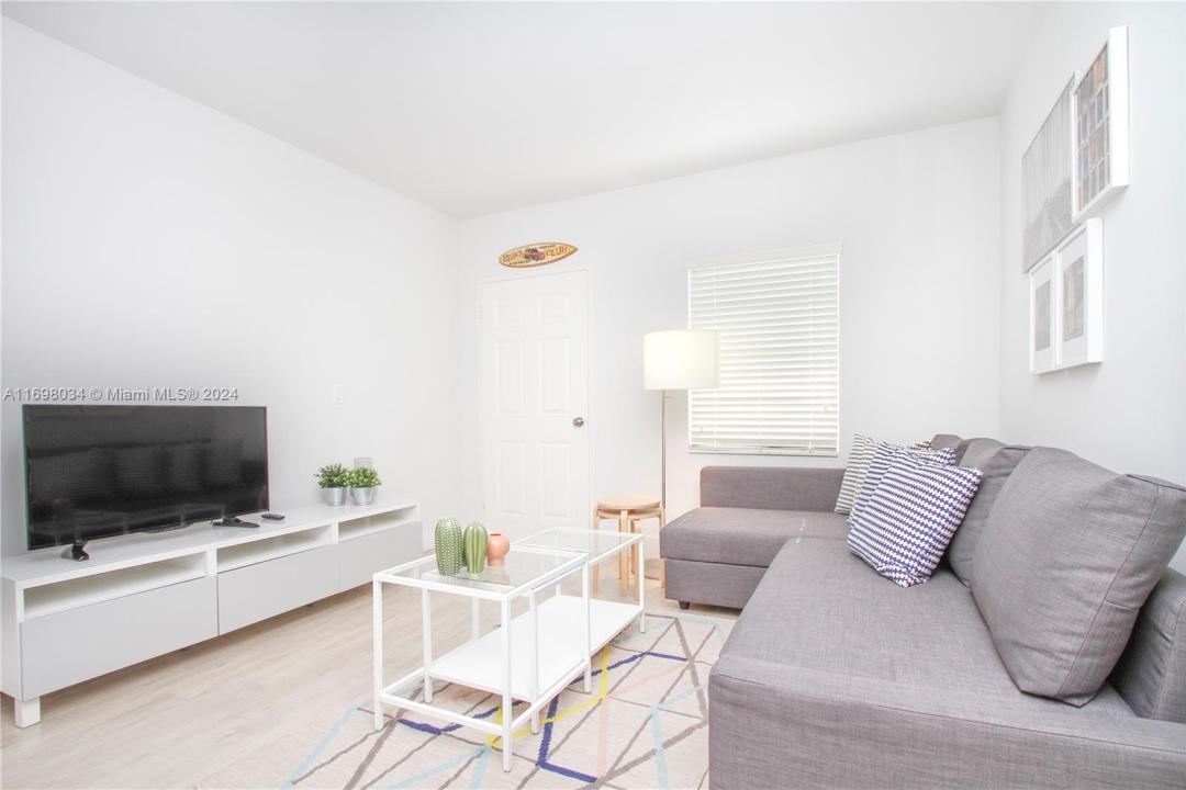 6238 SW 59th Pl 10, South Miami, Floride 33143, États-Unis