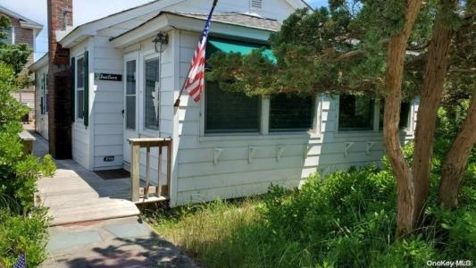 250 Cottage Walk, Islip, New York 11770, HOA KỲ