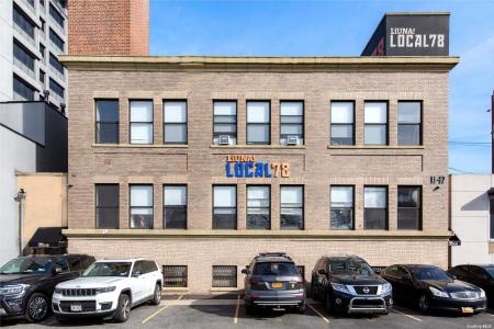 11-17 43rd Avenue, New York, New York 11101, Stati Uniti