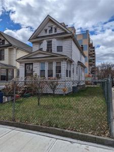 89-02 171st Street, New York, New York 11432, Stati Uniti