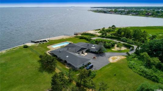115 Saxon Avenue S, Islip, New York 11706, Stati Uniti