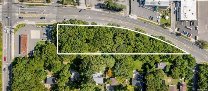 000 Long Island Motor Parkway, Islip, 纽约州 11749, 美国