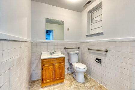 155 Woodbury Road, Oyster Bay, نيويورك 11801, الولايات المتحدة