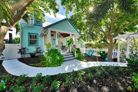 110 S Palmway, Lake Worth Beach, Florida 33460
