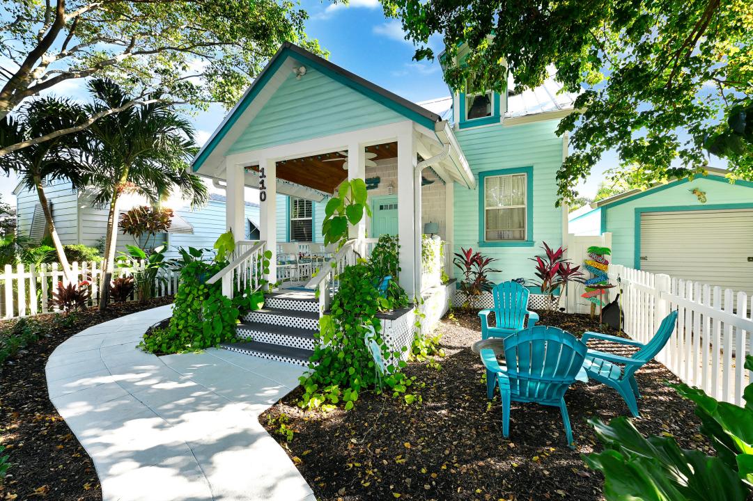110 S Palmway, Lake Worth Beach, Florida 33460