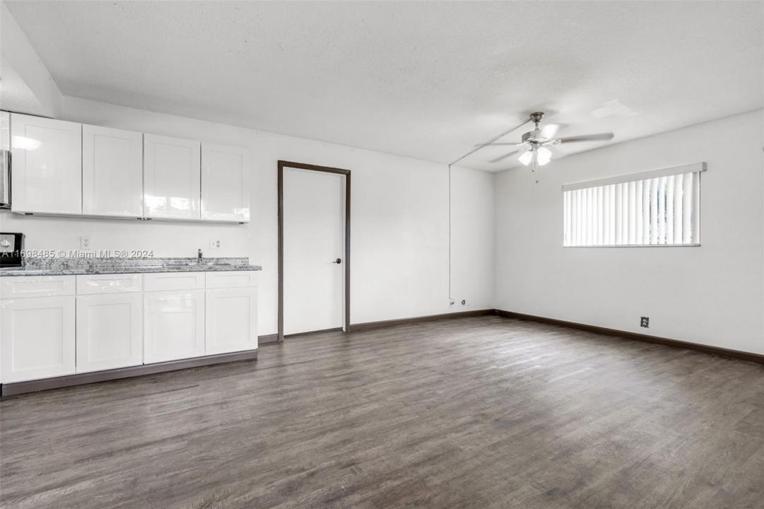 2062 NW 43rd Ter 2, Lauderhill, Florida 33313, Estados Unidos