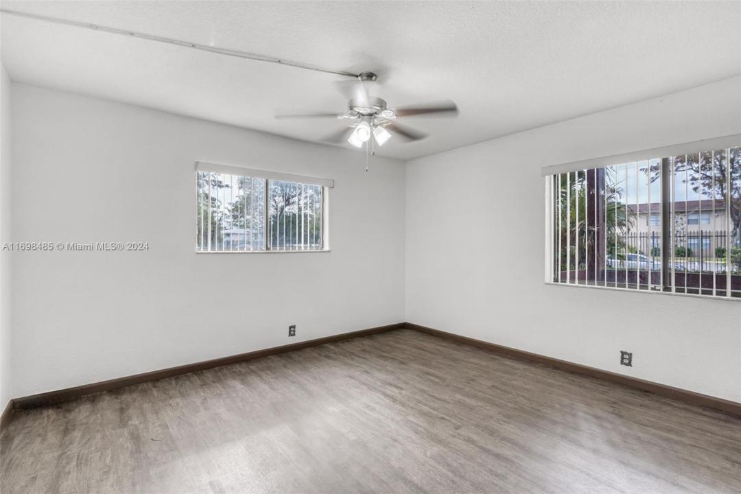 2062 NW 43rd Ter 2, Lauderhill, Florida 33313, Estados Unidos