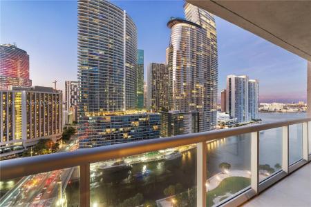 485 Brickell Ave 2003, Miami, Florida 33131, USA