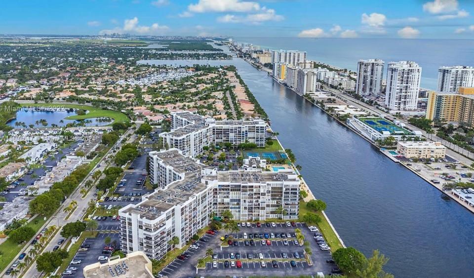 800 Parkview Dr 527, Hallandale Beach, Florida 33009
