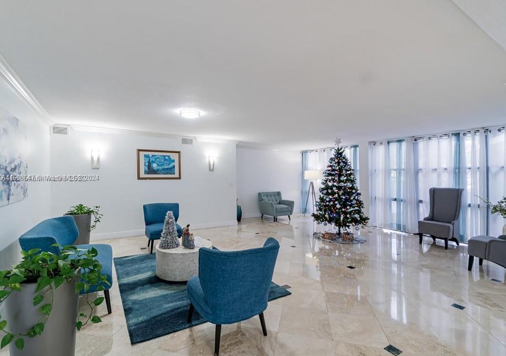 800 Parkview Dr 527, Hallandale Beach, Florida 33009