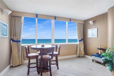 5005 Collins Ave 714, Miami Beach, Florida 33140, USA