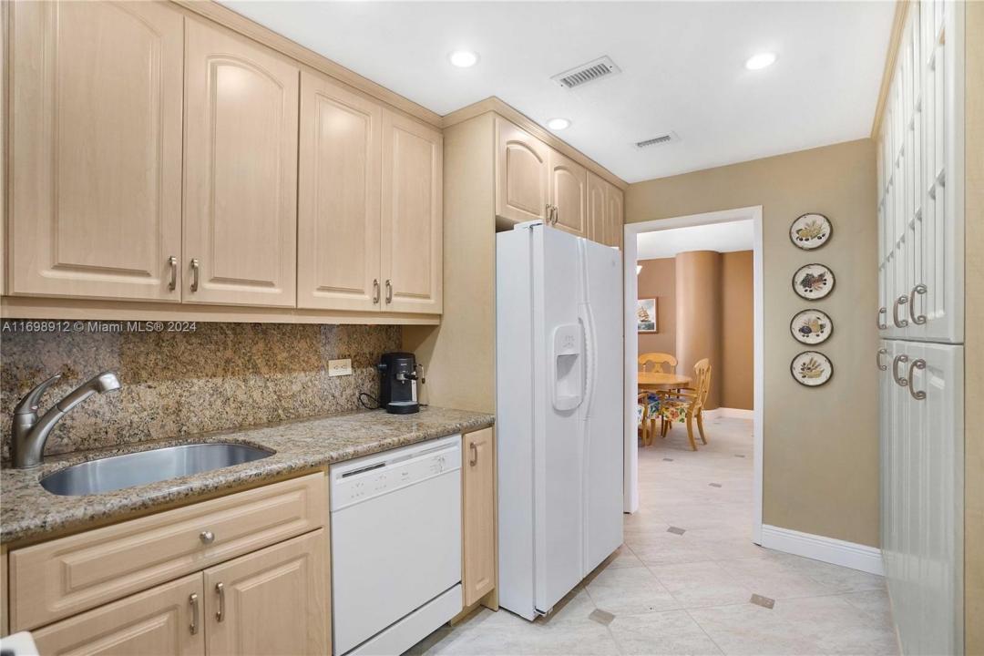 5005 Collins Ave 714, Miami Beach, Florida 33140, Stati Uniti