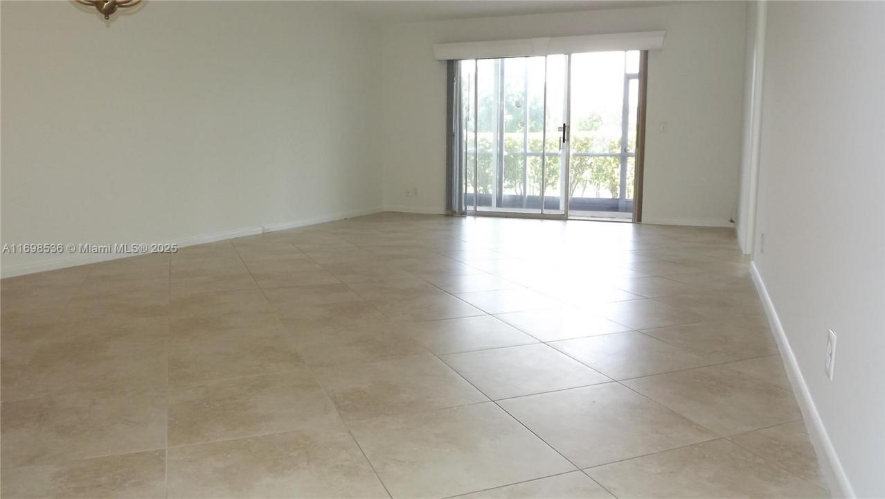 901 SW 128th Ter 103A, Pembroke Pines, Флорида 33027, Соединенные Штаты