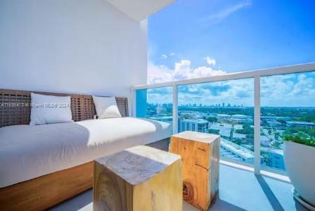 102 24th St 1021, Miami Beach, Florida 33139, USA