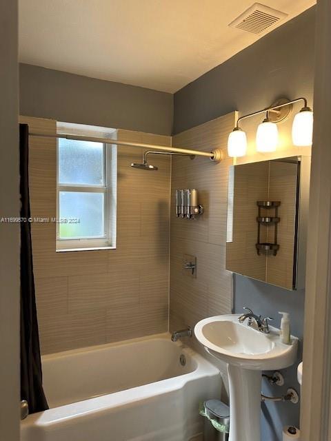 810 NW 43rd St, Miami, Florida 33127