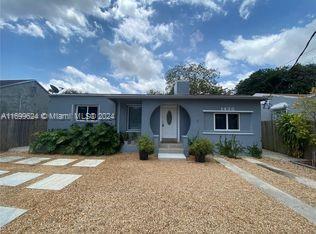 1438 NW 27th St, Miami, Florida 33142, USA