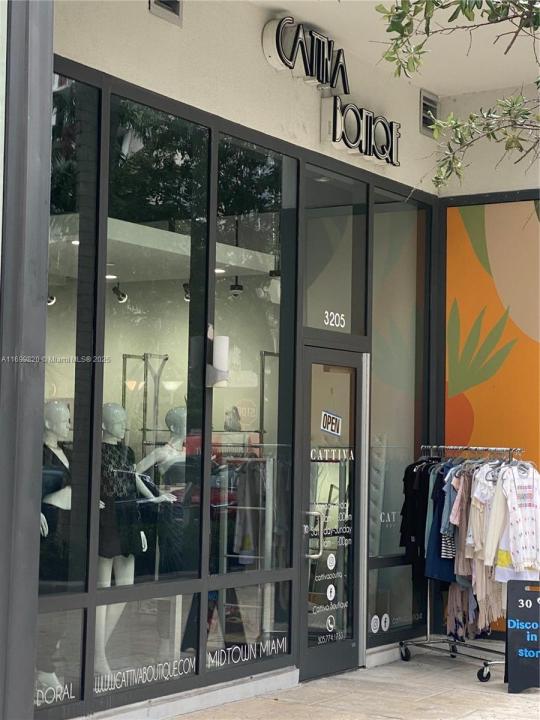 3205 NE 1st Ave, Miami, 플로리다 33137, 미국
