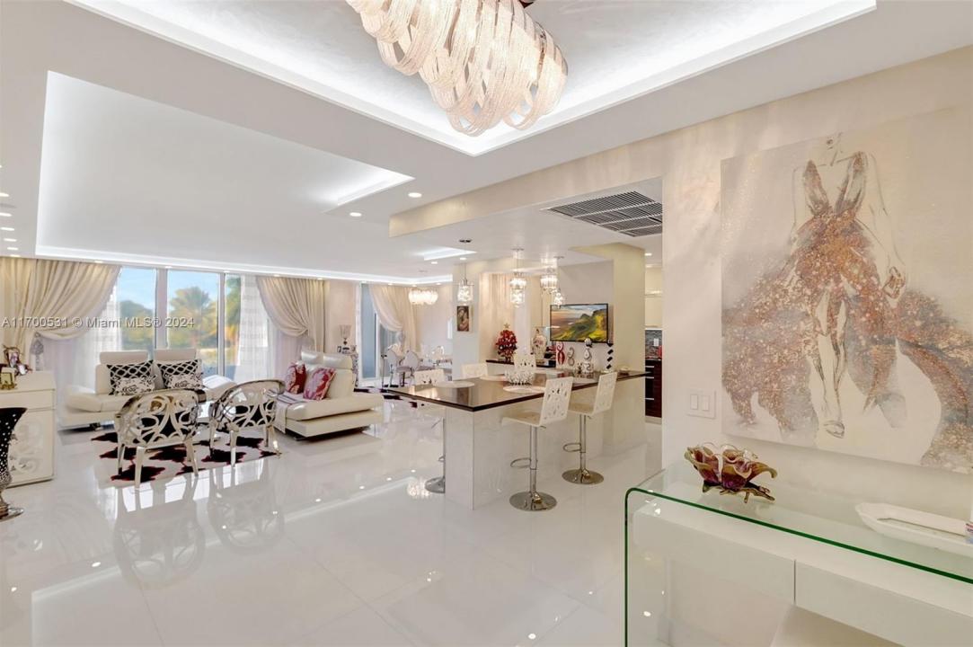 9801 W Collins Ave 5O/complete renovated, Bal Harbour, Flórida 33154, Estados Unidos