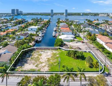 16850 NE 35th Ave, North Miami Beach, فلوريدا 33160, الولايات المتحدة