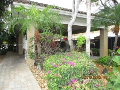 4802 Washington St 2, Hollywood, Florida 33021, USA
