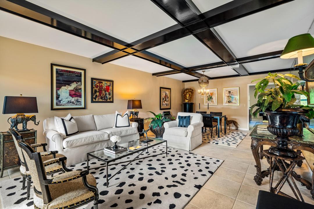 225 Everglade Avenue 8, Palm Beach, Florida 33480